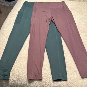 2 pair of Leggings in Mauve and Teal